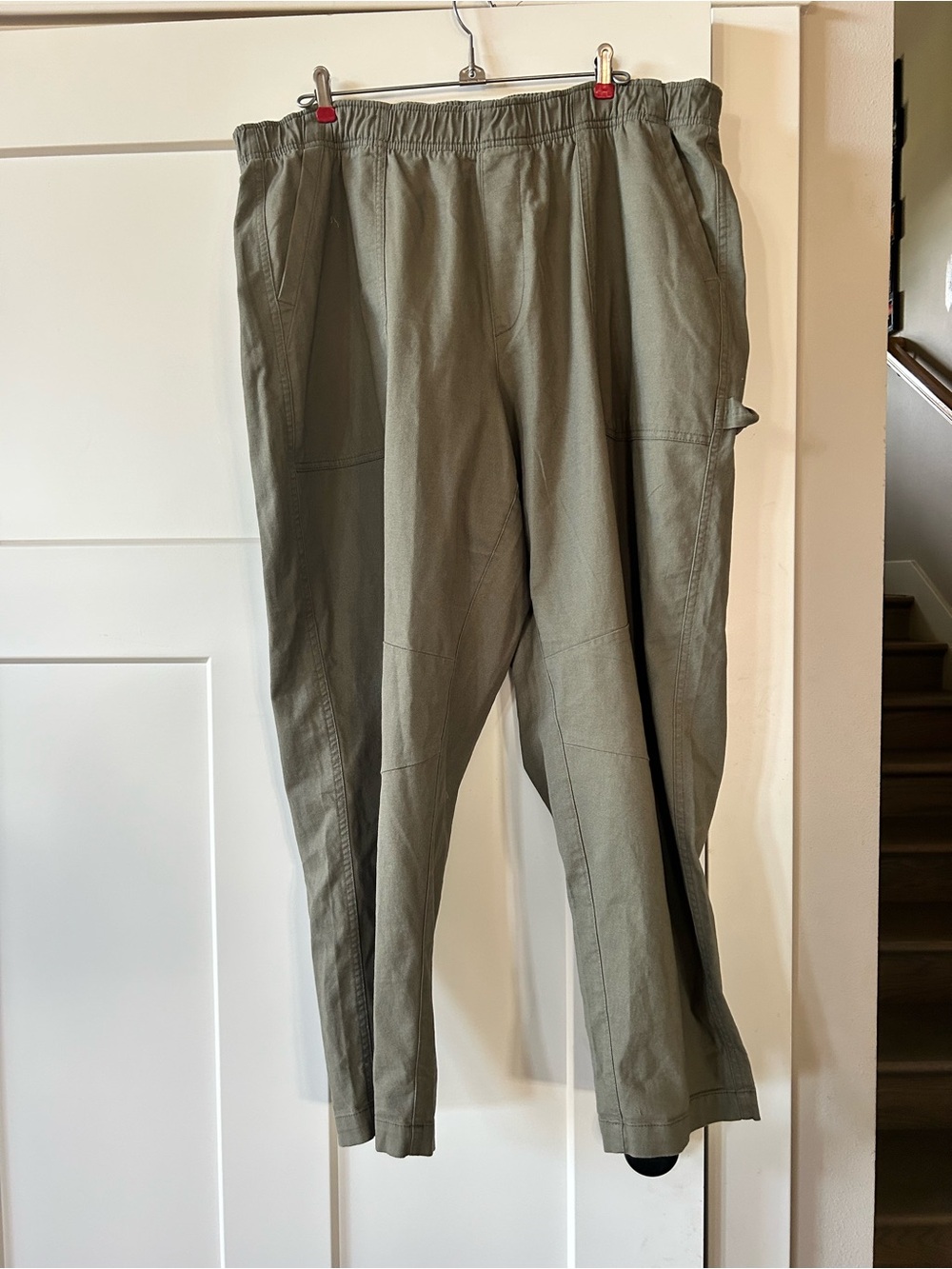 Women’s  Olive Green barrel Elastic-Waist Utility Pants